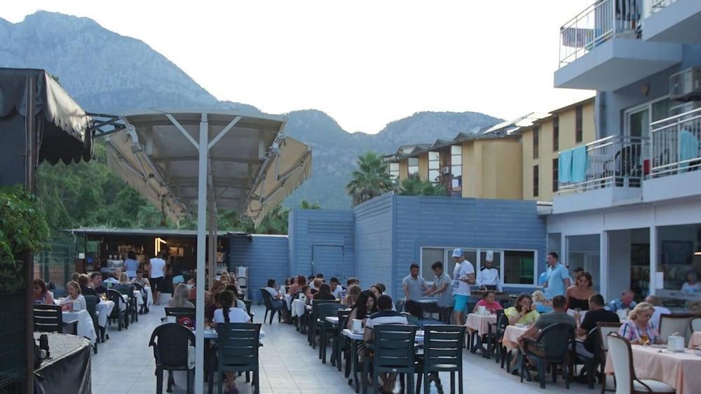 Monna Roza Beach Hotel Kemer Exterior photo